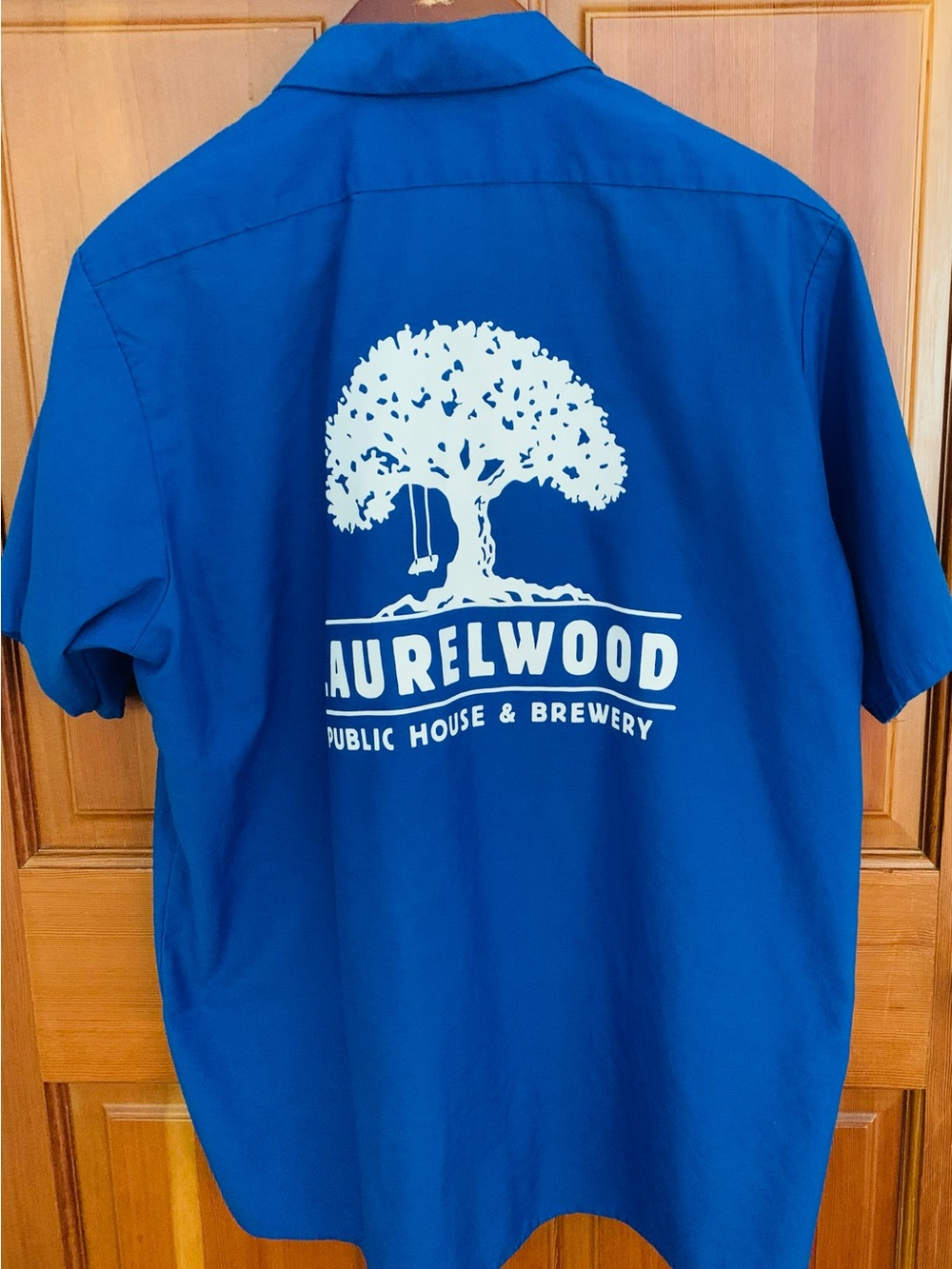 Laurelwood Brewery Shirt Sz XL, Men’s Shirt Short Sleeve, Blue , Like New